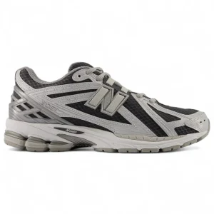 1906 - white/silver grey