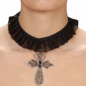 Collana croce gotica con gemma nera