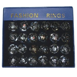 Anello rosa nera in metallo