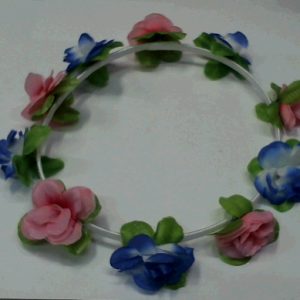 Corona con fiori colori assortiti