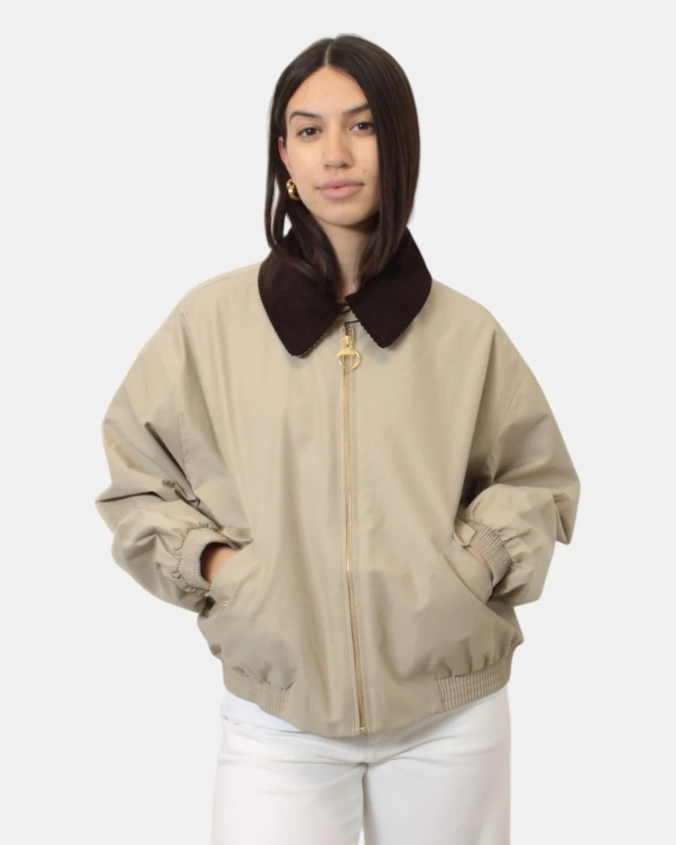 giubbotto barbour international mod. ba x alexa anna showerproof - sn11 lt sand/dress stewart - immagine 2