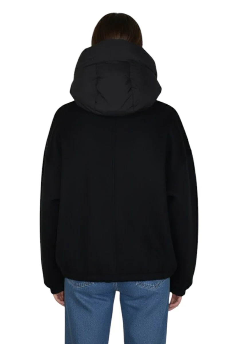 ibrido over black - immagine 4