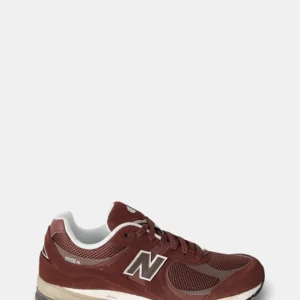 SNEAKERS NEW BALANCE 2002R - MARRONE