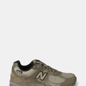 SNEAKERS NEW BALANCE 2002R VERDE