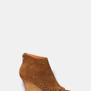 TRONCHETTO STRATEGIA MOD. HOMBRE - COGNAC